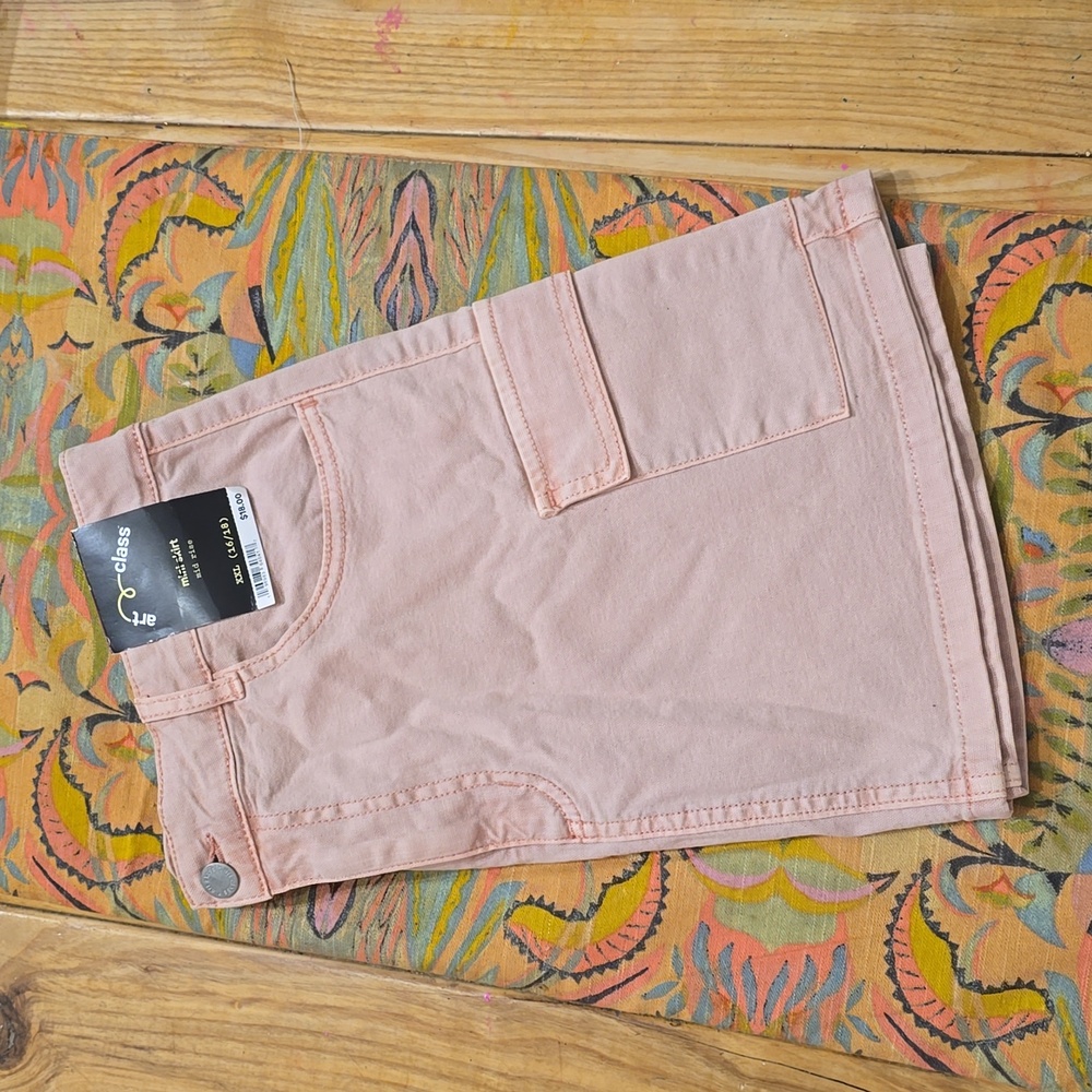 NWT art class mini skirt